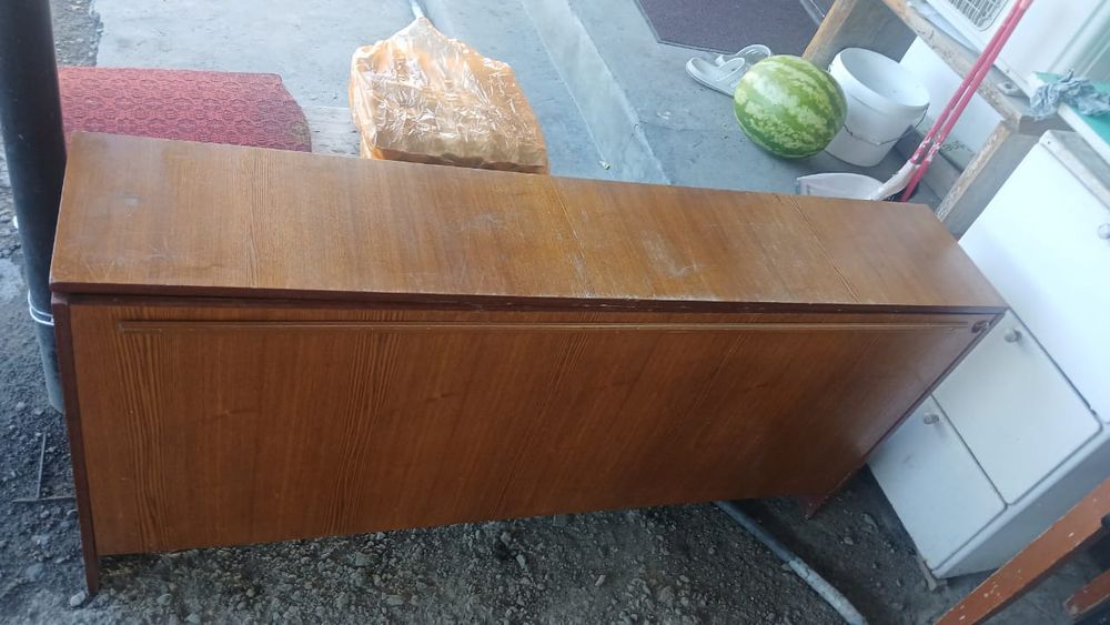 Тумба для белья, одеял и подушек