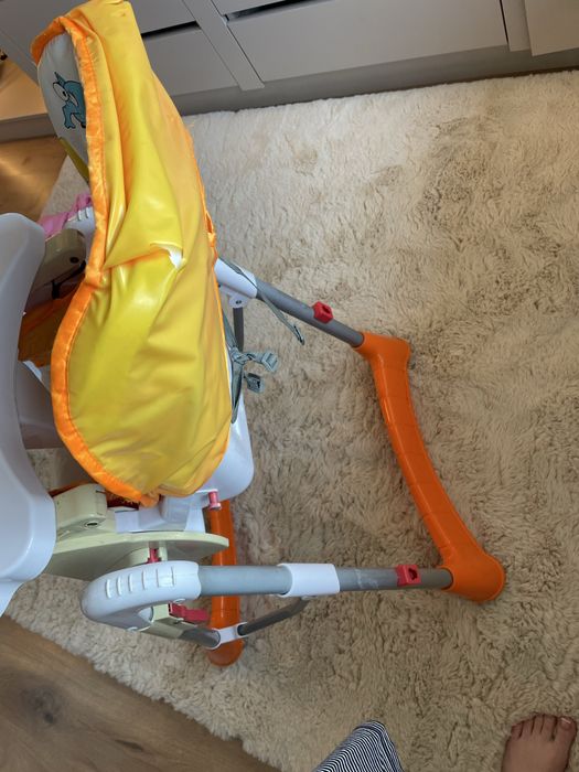 Scaun de masa bebe joycare