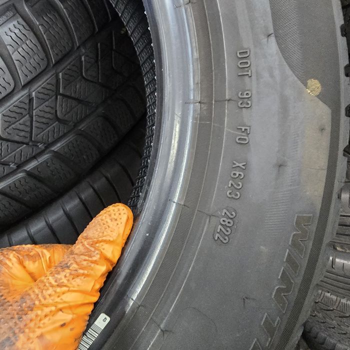 2x 205/60/16 M+S PIRELLI 2022 Stare excelentă