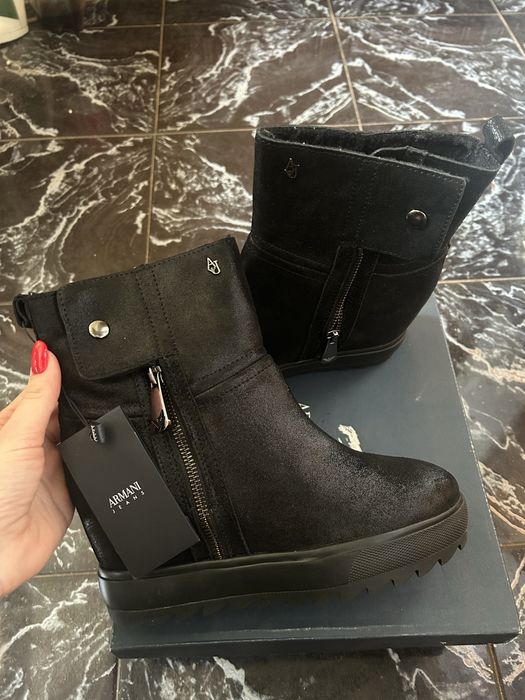 Оригинални боти на платформа Armani