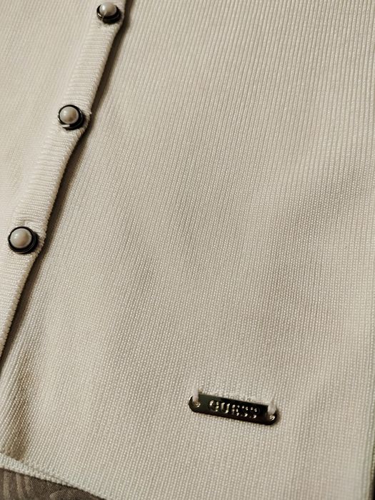 Бяла блуза втора употреба