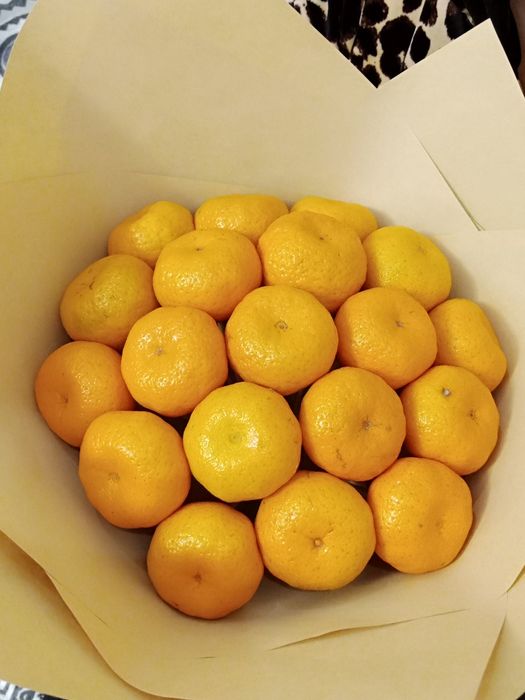 Trend mandarin buket sovgʻalar uchun