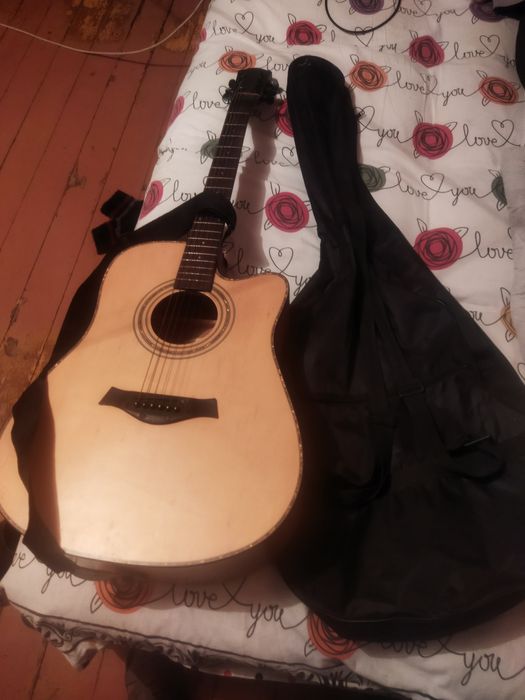 Гитара Мадина продам