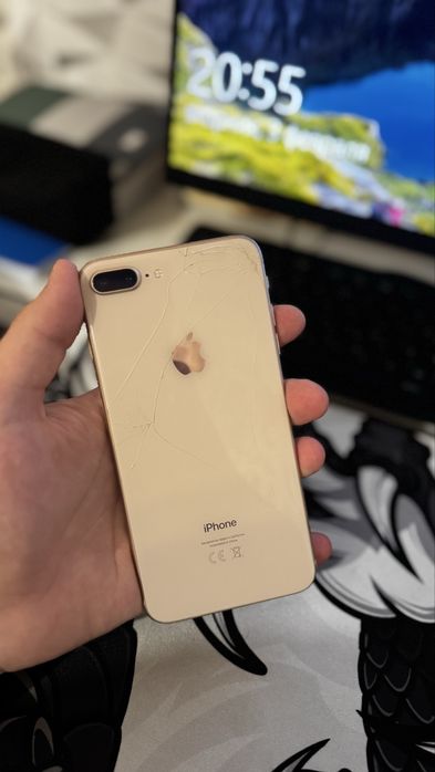 iPhone 8 Plus Gold 64gb