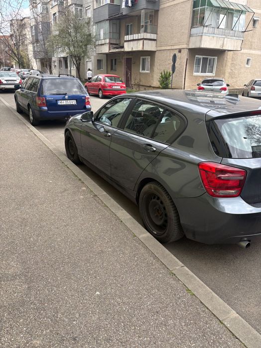 Vând bmw seria unu din 2013