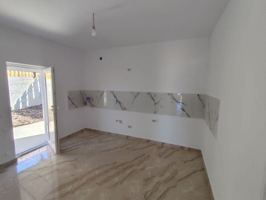 Case vanzare valea lupului 158000 cutva