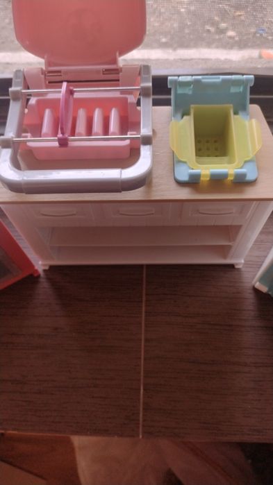Set de bucătărie Mattel Barbie aragaz mașina spălat vase dulap chiuvet