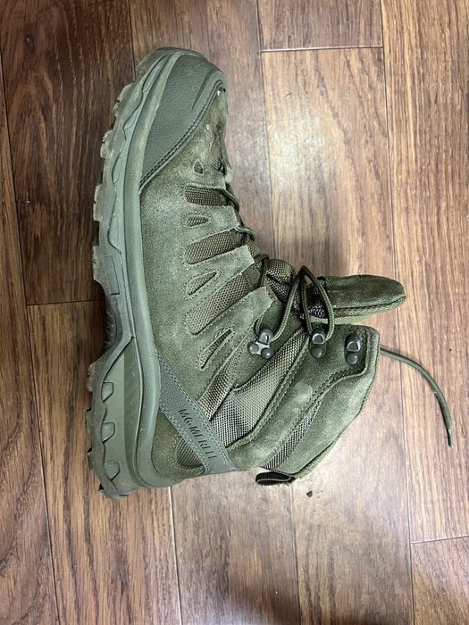 Кроссовки для формы