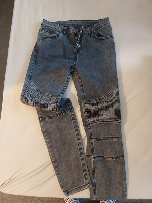 Дънки, лот 8 бр 28-32 номер