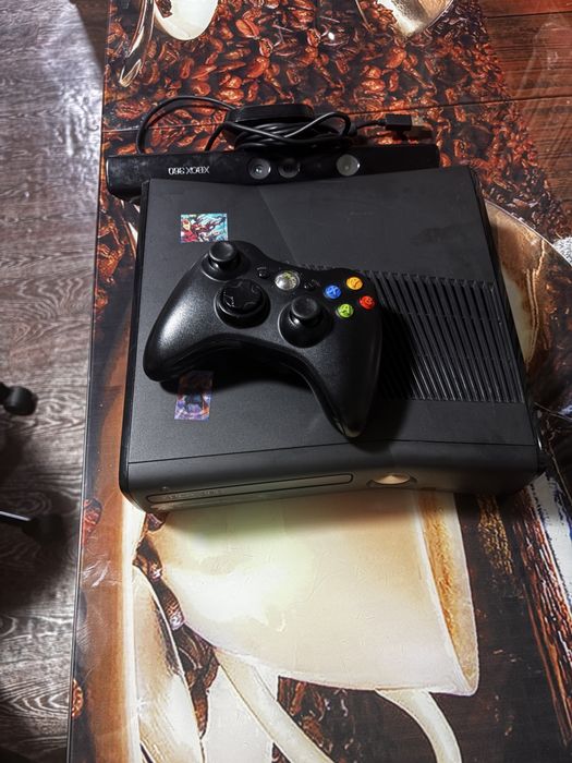 Xbox 360 + Kinect + геймпад