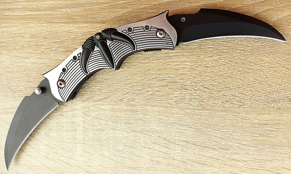 Карамбит с 2 остриета