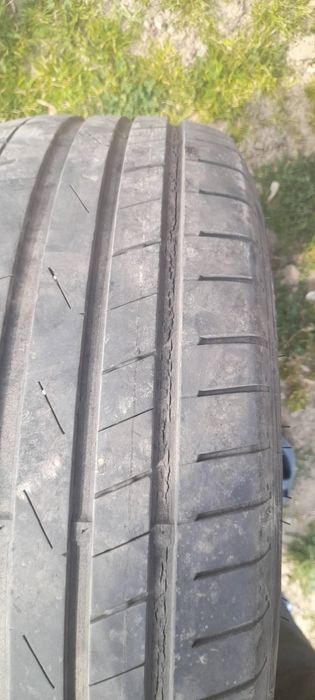 Jenti aluminiu cu cauciucuri de vara