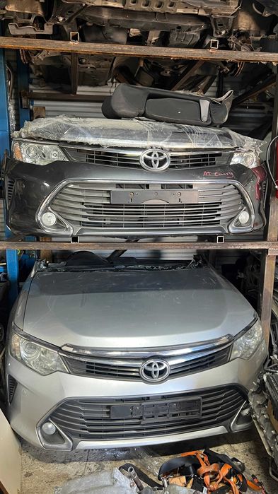 Передний бампер Тойота Камри 55