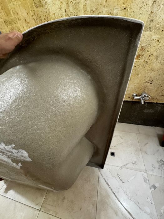 Cadă baie de colț GALA 140×140 cm – acril, stare foarte bună