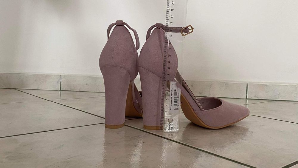 Дамски сандали на DeeZee 39 номер