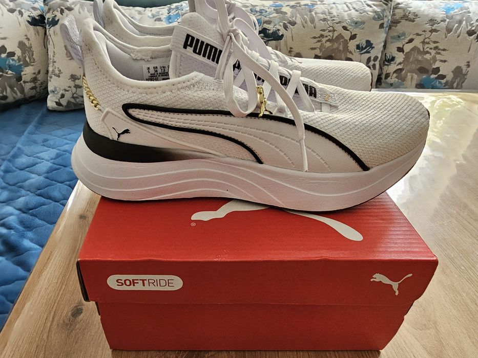 Бели маратонки Puma,