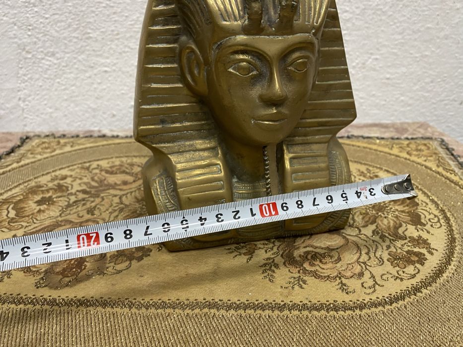 Голяма египетска фигура бюст от месинг тутанкамон