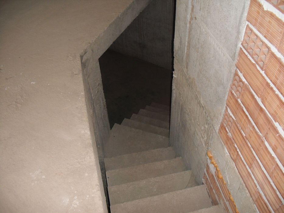 Продава се Магазин в Враца, Център - 300 кв.м за 459 €/кв.м - Снимка #3