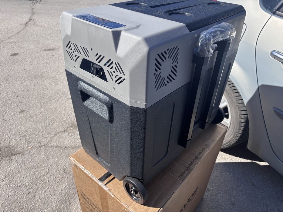 Къмпинг хладилник фризер VEVOR 40L/50L 12v-24v-220v Компресор