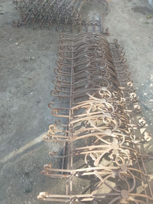 Deraza va bogʻ uchun  panjaralar ( ograjdenilar) sotiladi