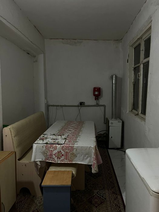 Жетісай қаласында 2 бөлмелі пәтер сатылады,