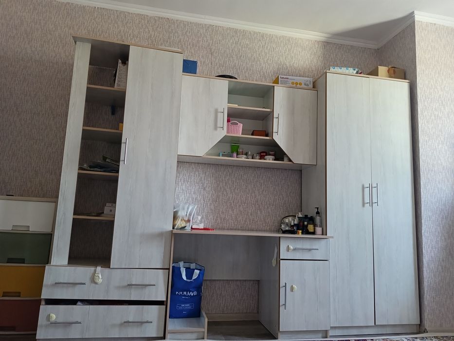 Продается детский мебельный гарнитур.