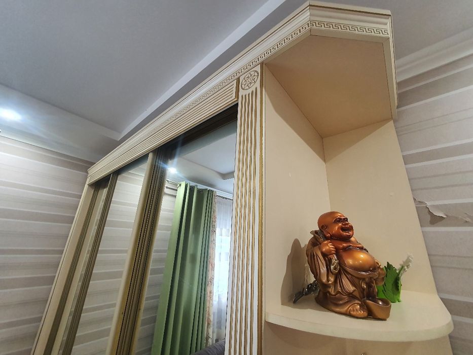 Шкаф мебель.          .