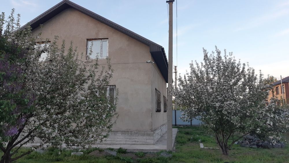 В россрочку 2х этажный дом