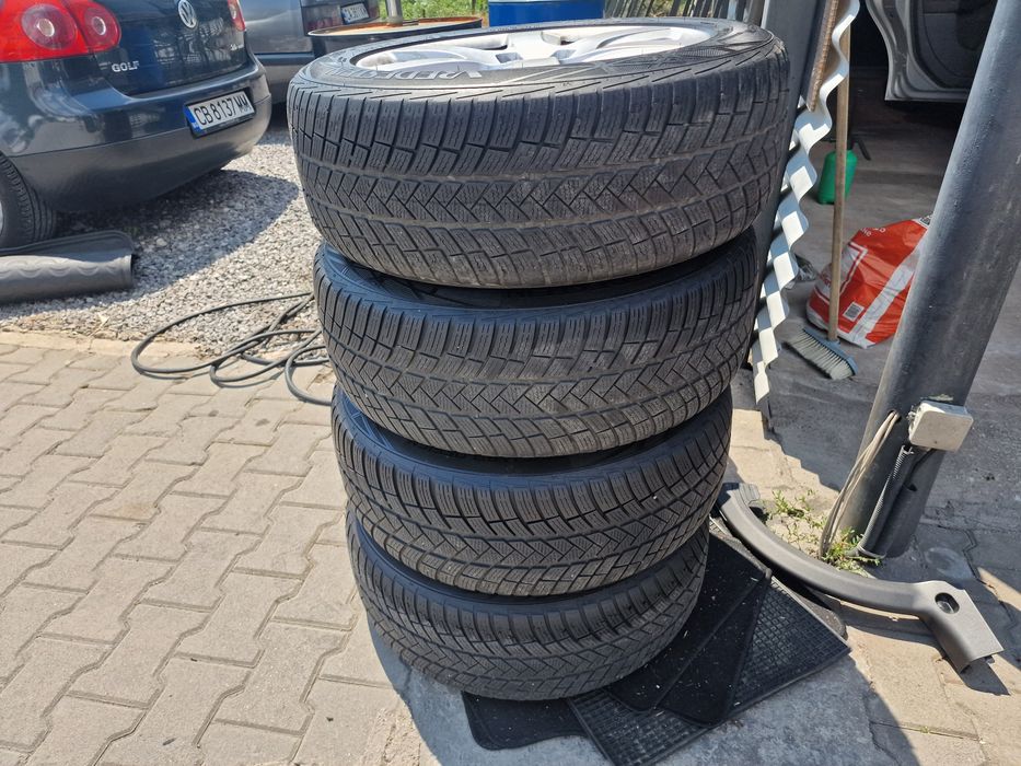 Гуми с Джанти за Audi A5,A6,A7 225/55 R17 Vredestein 2019