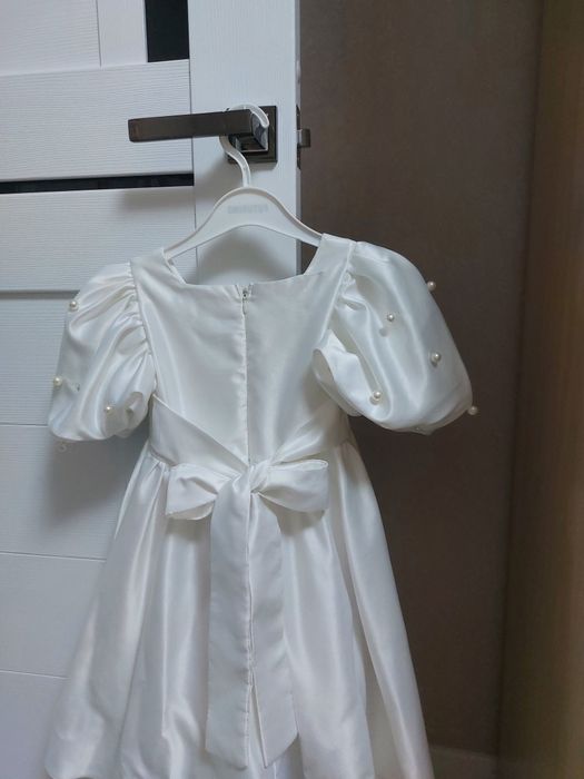 Продам детское платье