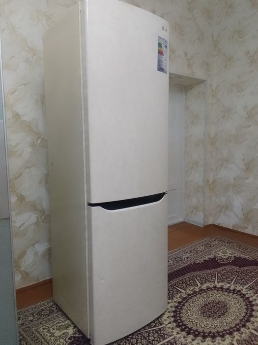 Тез арада сатлады LG.холодильнмк отлечниео