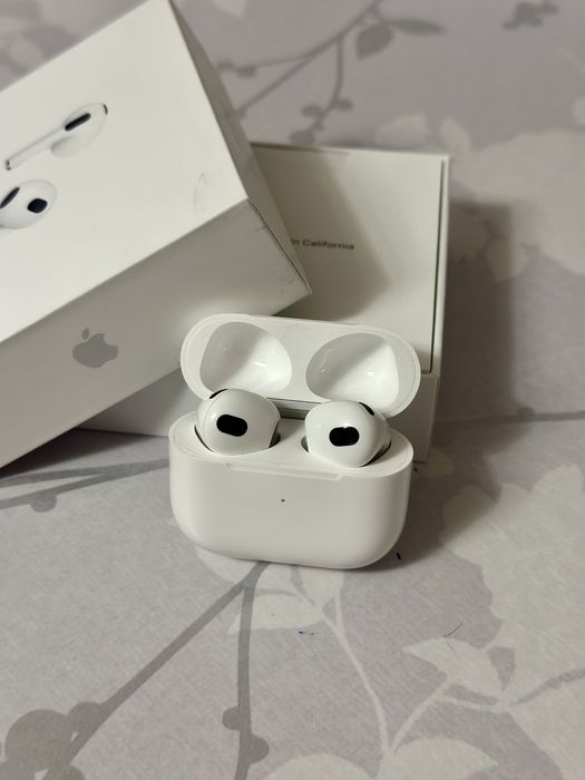 AirPods (3rd generation)
