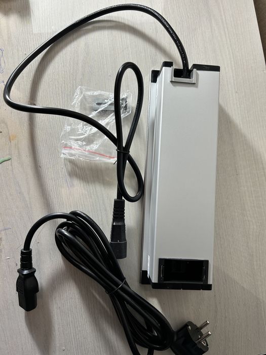 Продам розетки новые