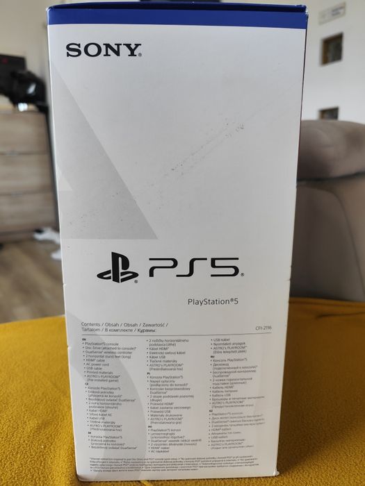 Play Station 5 de 1 TB, în garanție