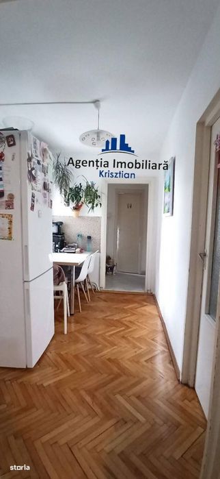 Apartament cu 3 camere de vânzare zona Micro 15