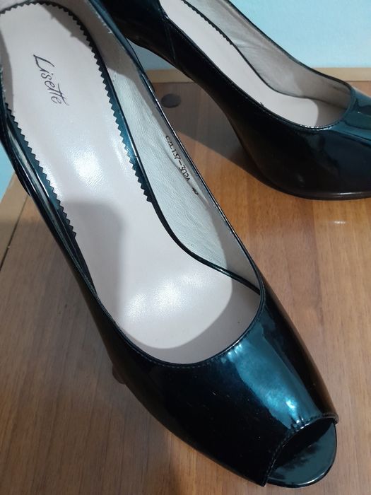 Туфли женские лакированные