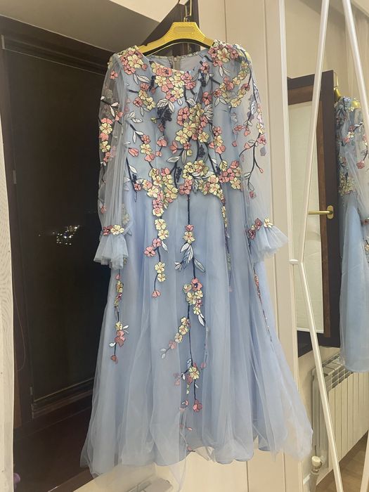 Платье вечерние