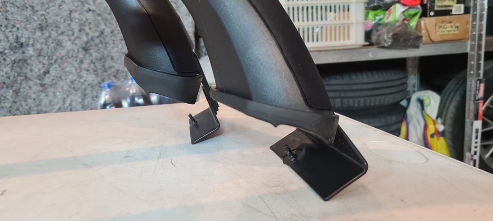 Thule-греди-багажник-релси-рено меган 4-пежо 208