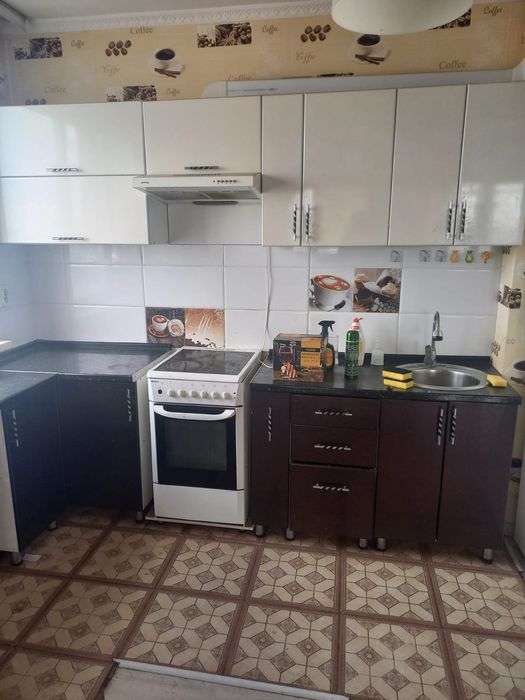 Продам электроплиту