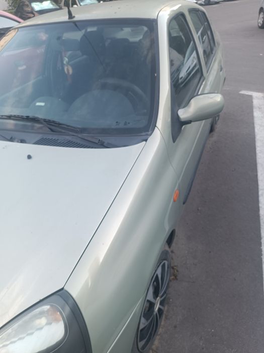 Renault Clio 2003