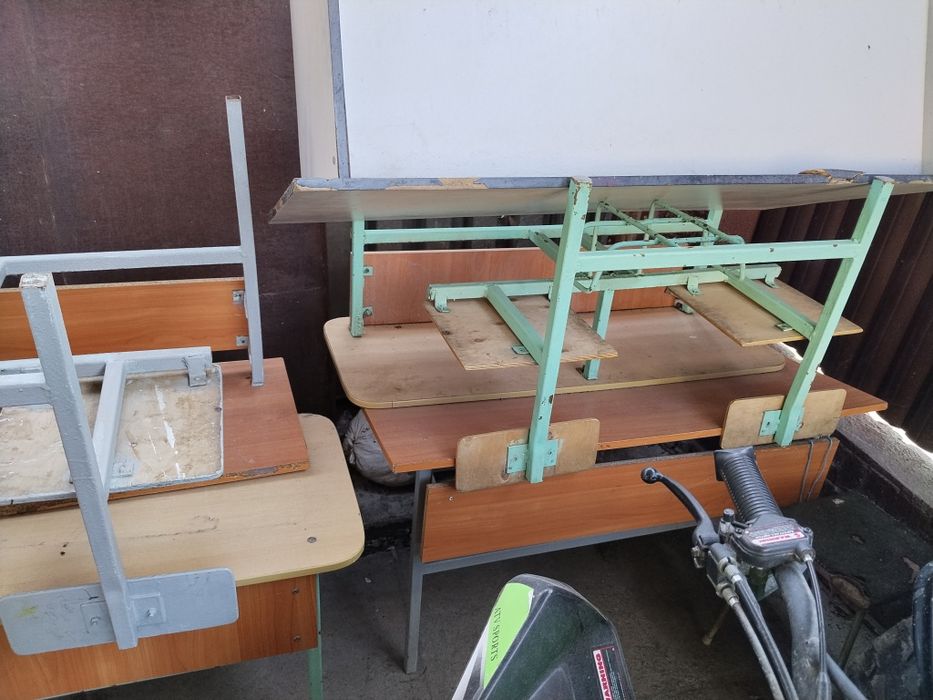 Парты школьные б/у