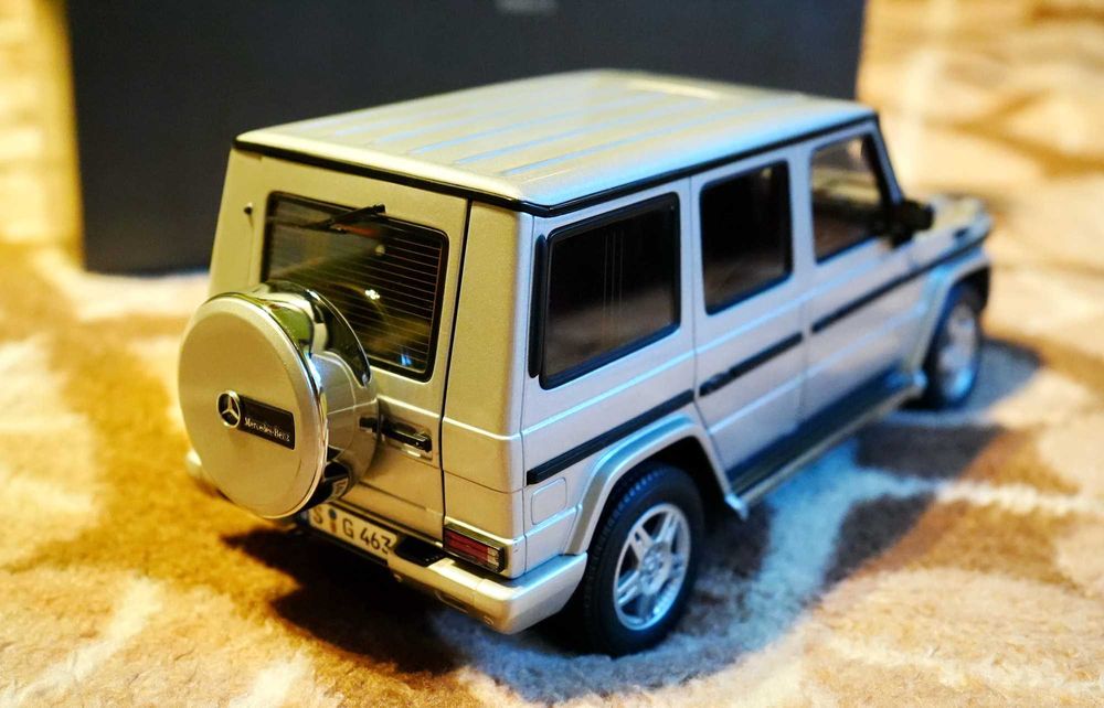 Mercedes-Benz G-Class Autoart 1/18