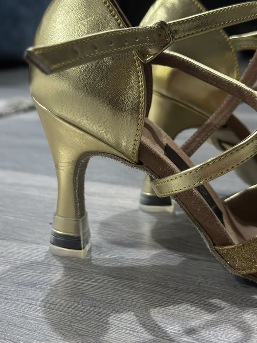 Протам туфли для танцев