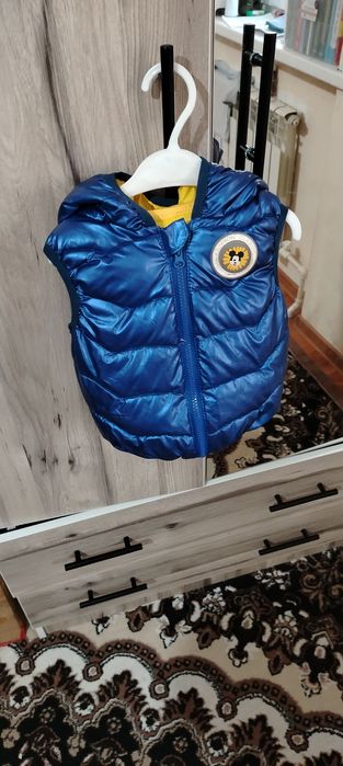 Sergiliy yangi hayotda Xitoy bolalar nimchasi sotiladi