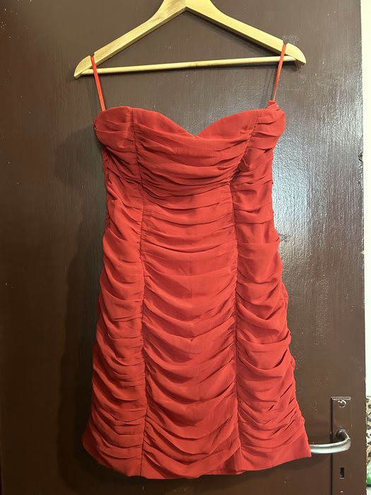 Червена рокля H&M