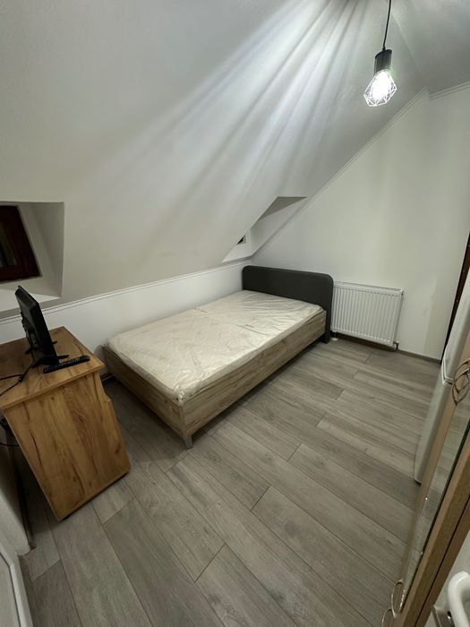 Garsonieră de închiriat