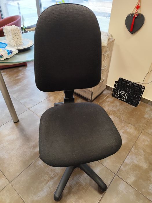 Офис стол 1 бр. черен