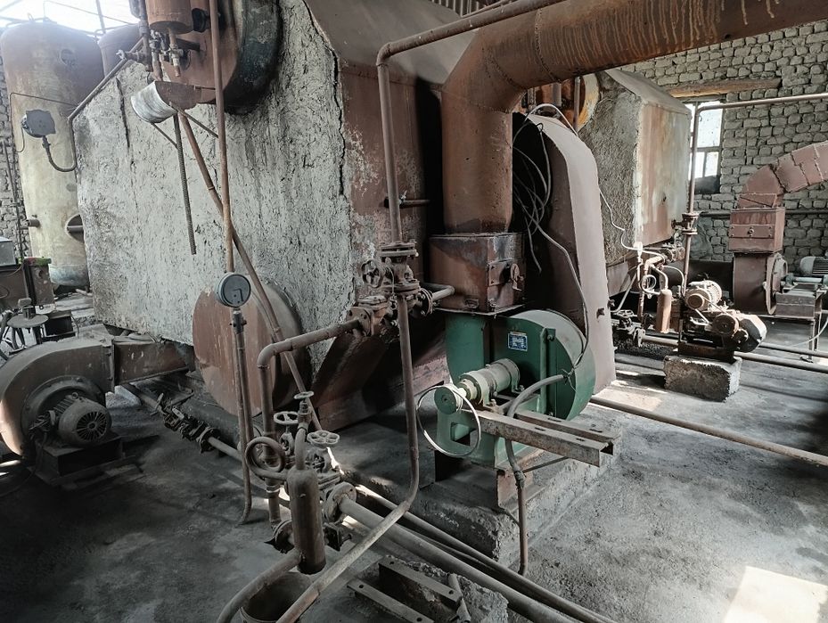 Консерва завод ва унинг жихозлари ишчи холатида