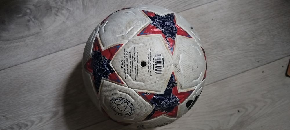 Продам Мяч Adidas Chempions League