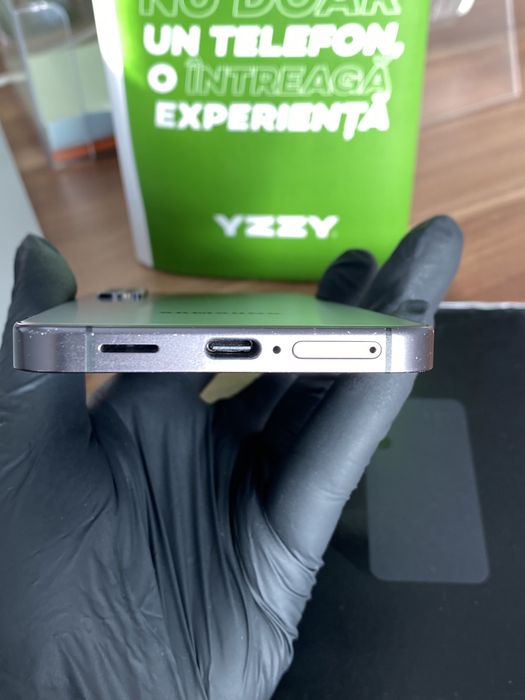 Samsung Galaxy S24 Duos / Garanție 24 luni / 128 Gb / Foarte bun |